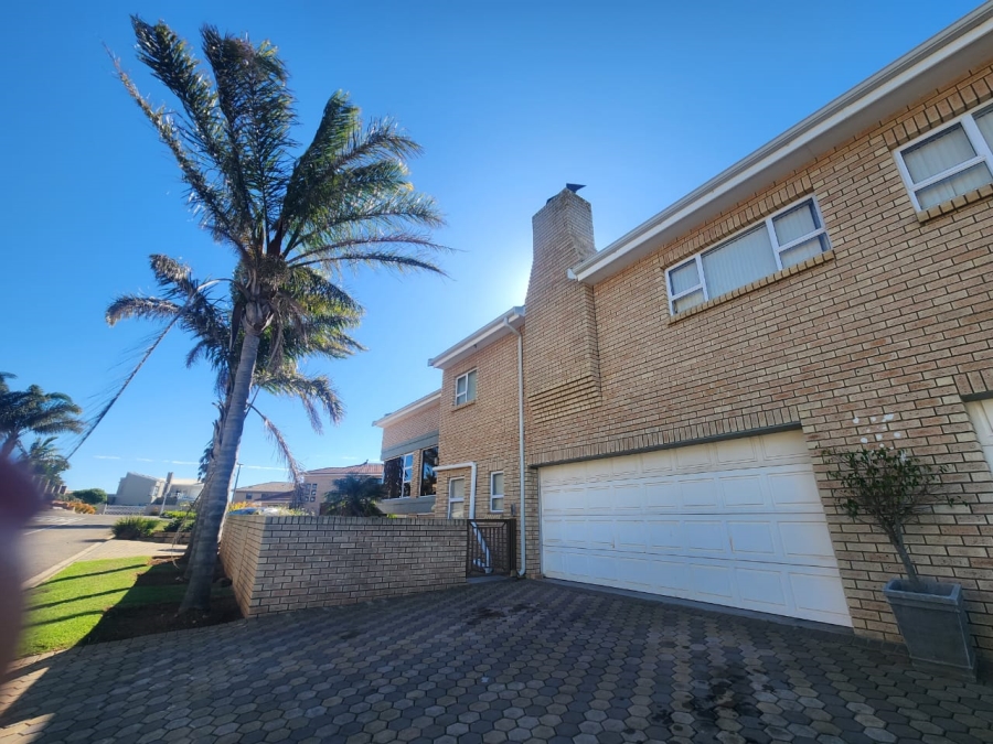 3 Bedroom Property for Sale in Menkenkop Western Cape